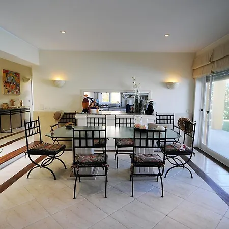 Marinhas Sleeps 9 With Pool And Wifi